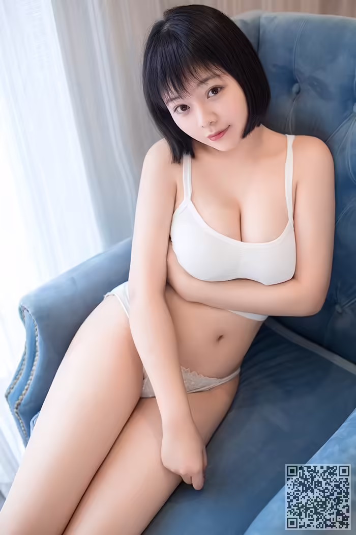 巨乳、少女、赤间菀枫
