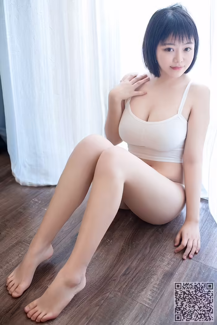 巨乳、少女、赤间菀枫