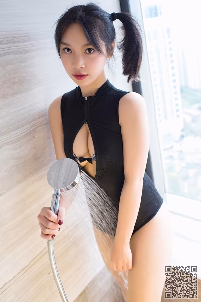童颜巨乳、湿身、香艳