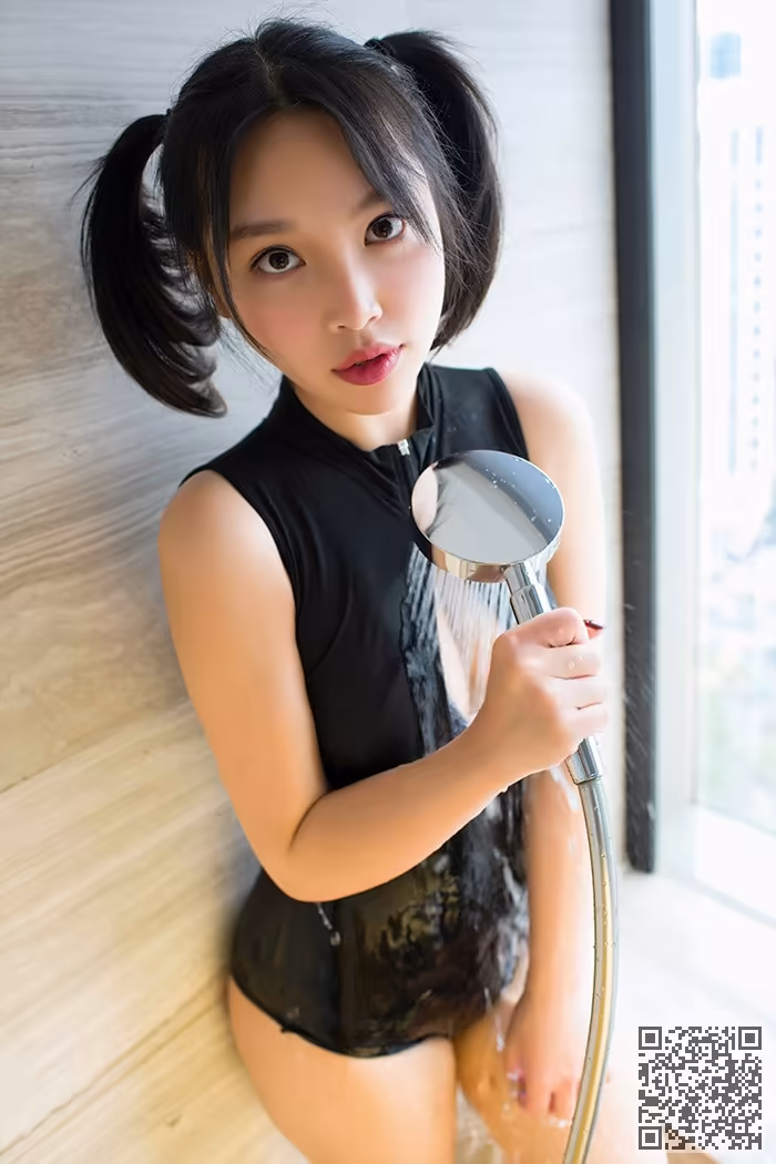 童颜巨乳、湿身、香艳