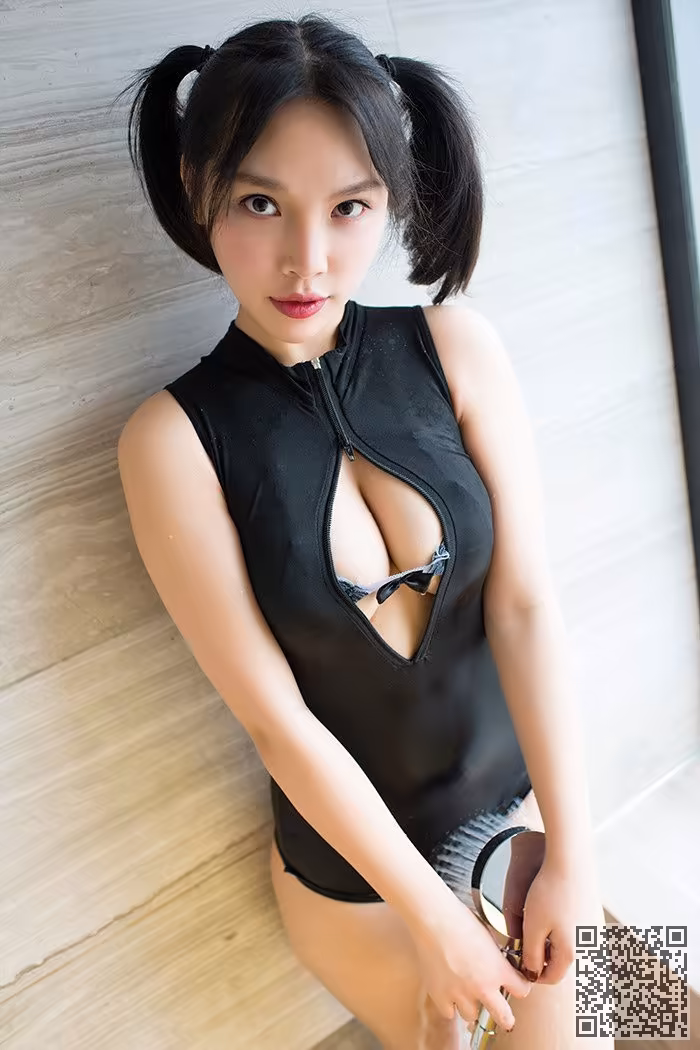 童颜巨乳、湿身、香艳