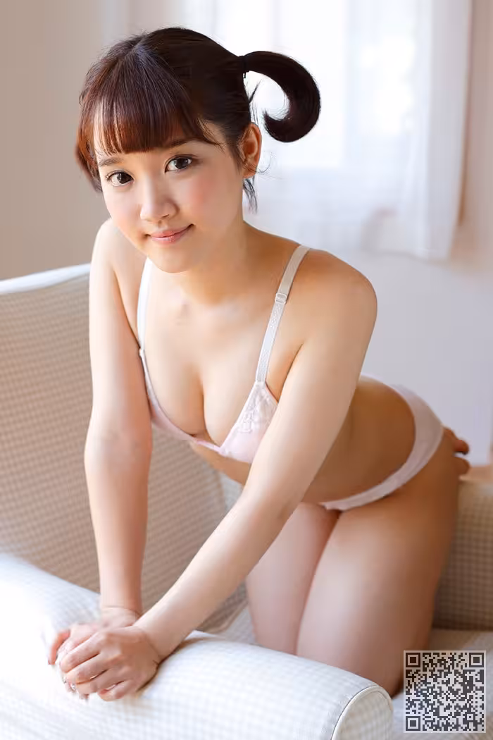 俏皮嫩妹V原童颜巨乳秀劲爆身材