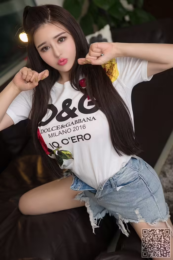 嫩模、金BABY、双峰