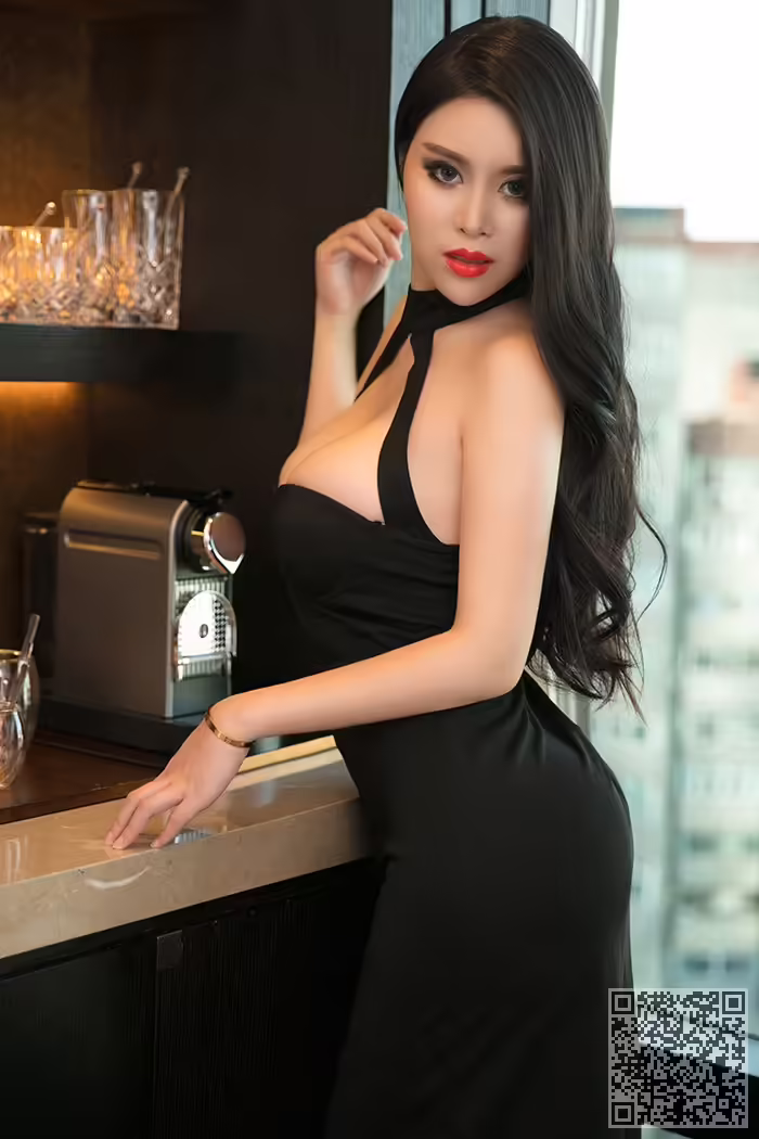 尤女郎、可蕊娜、巨乳、丰臀
