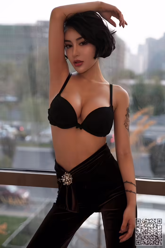 爆乳、御姐、惹火、性感