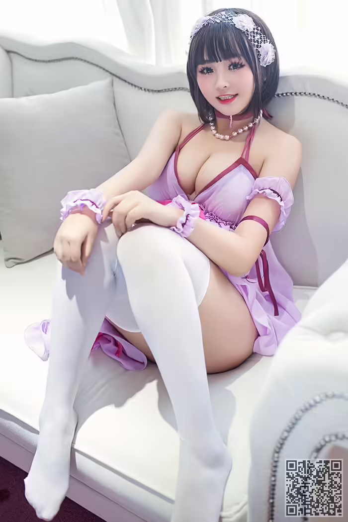 巨乳、少女、火辣