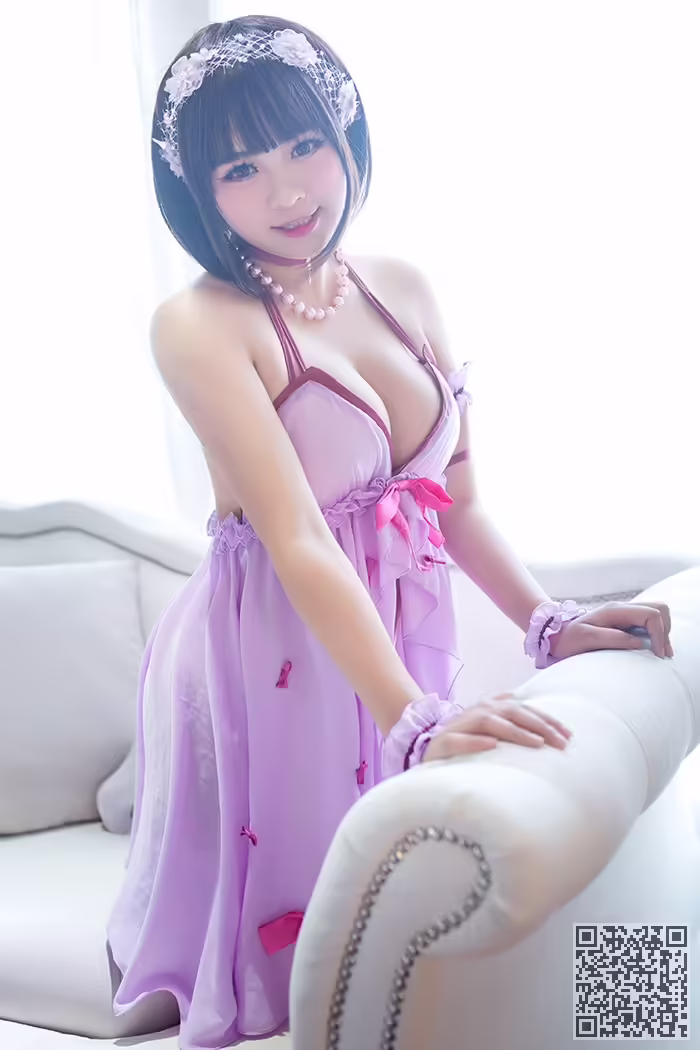 巨乳、少女、火辣