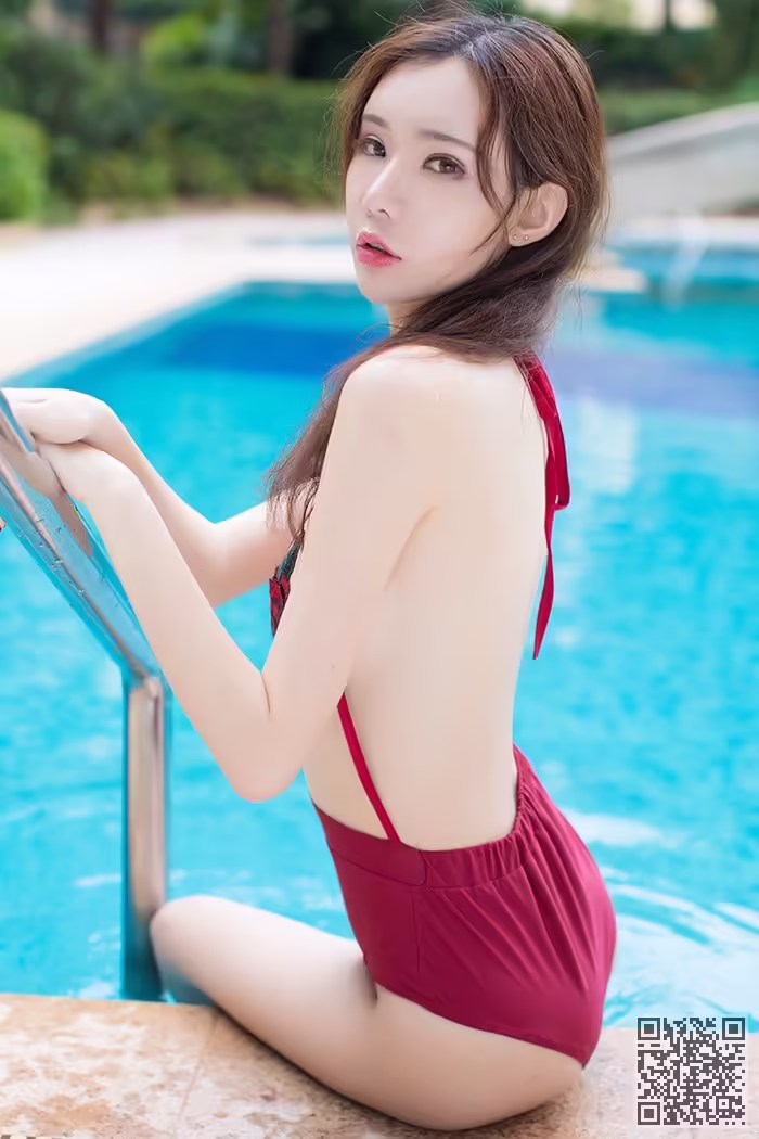 女神、萌琪琪、湿身