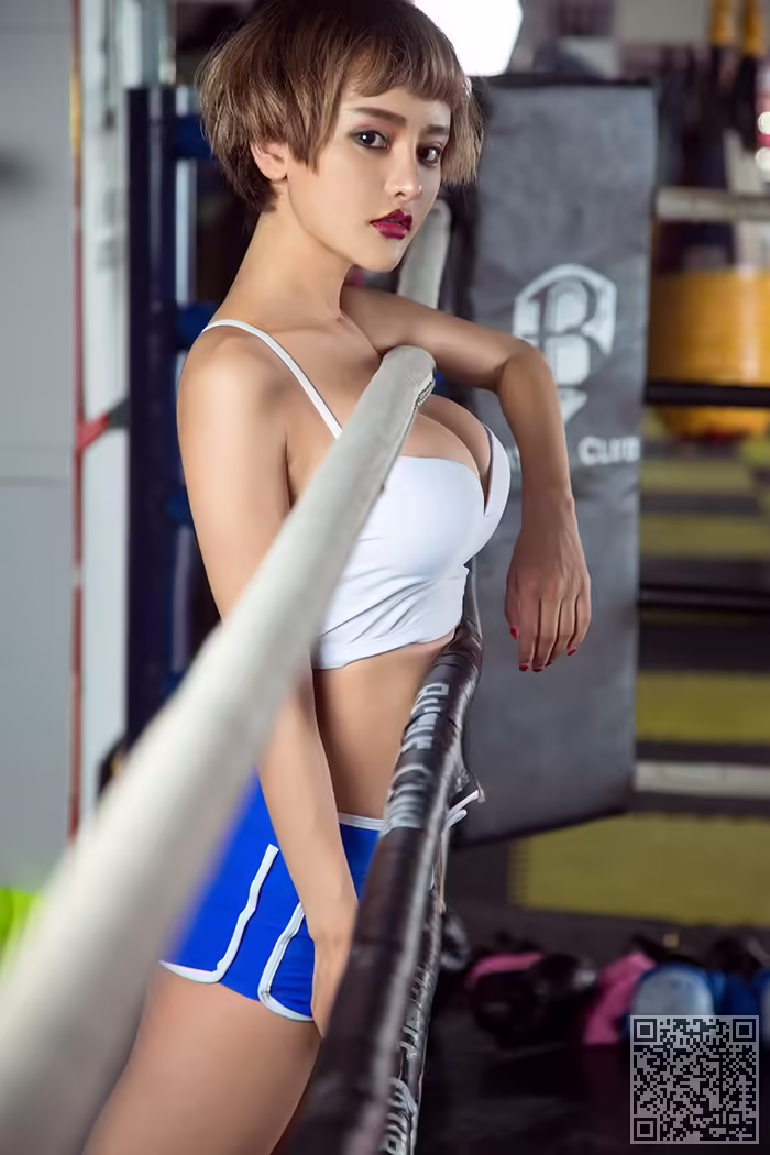 尤物、李思宁、巨乳、翘臀
