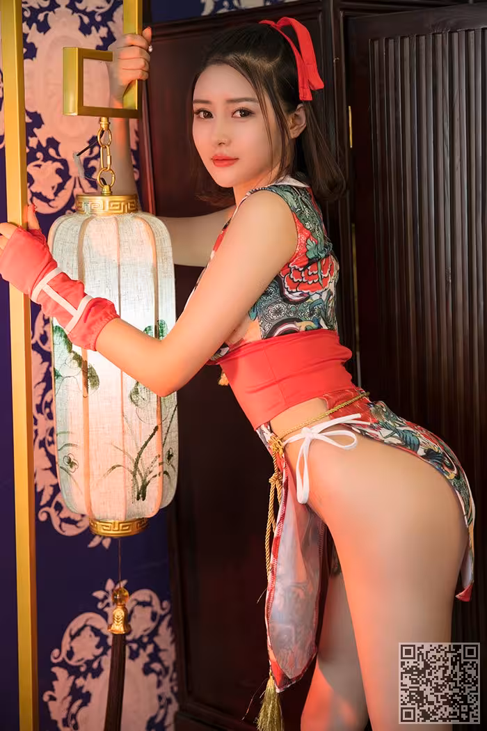 欲望女廿十前凸后翘卖弄风情惹人怜