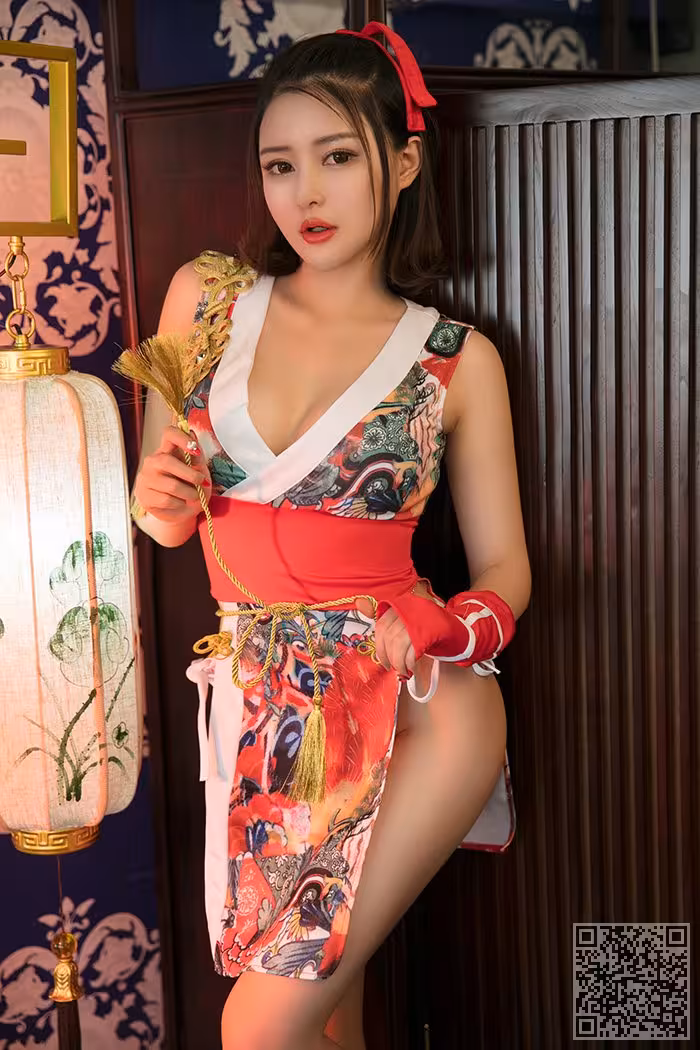 欲望女廿十前凸后翘卖弄风情惹人怜