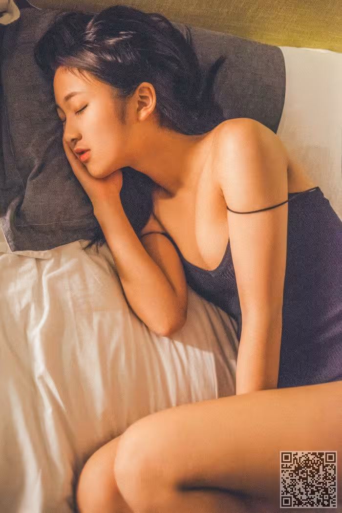 美女主播肉肉性感私房照撩人十足
