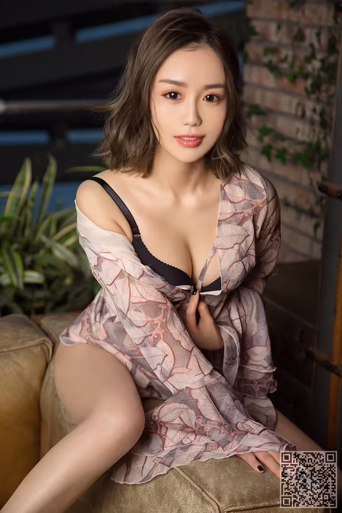 香艳、美人、颜亦汐、凹凸有致