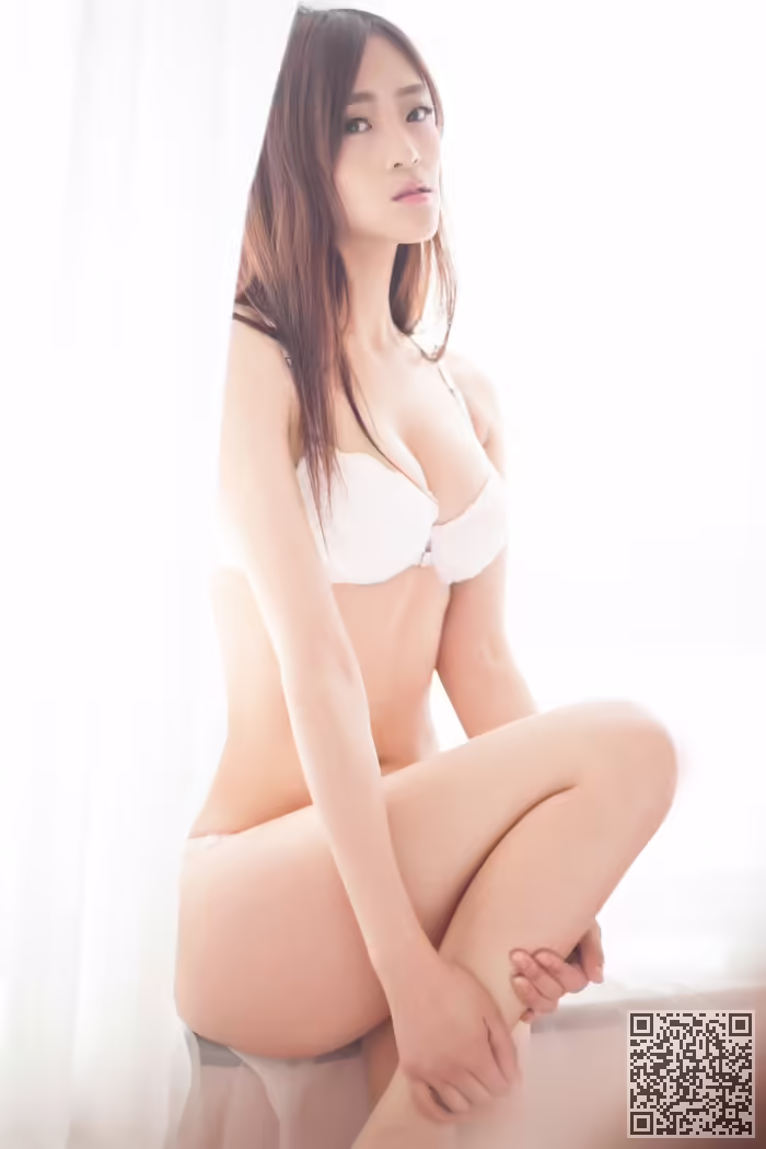 宅男女神、颜允允