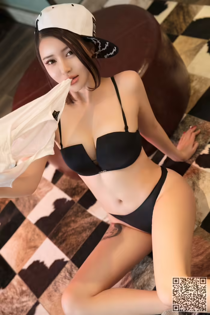 少妇、廿十、前凸后翘