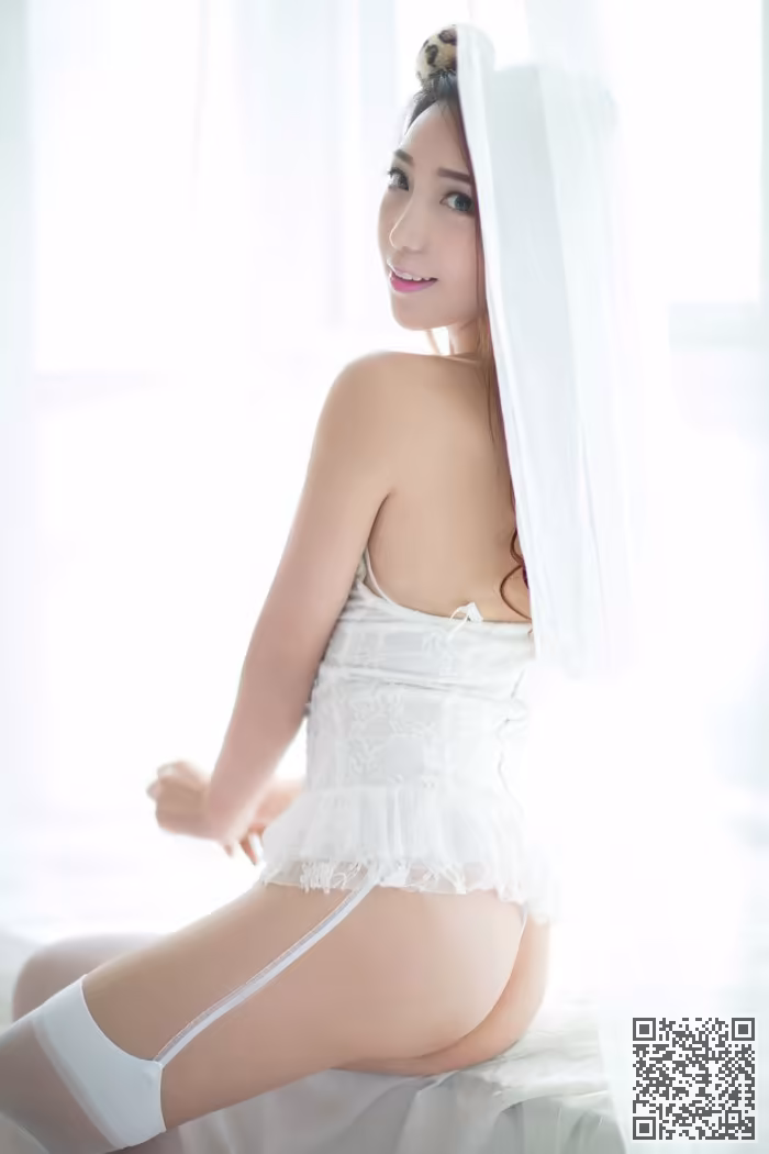 尤物、黄歆苑、双峰