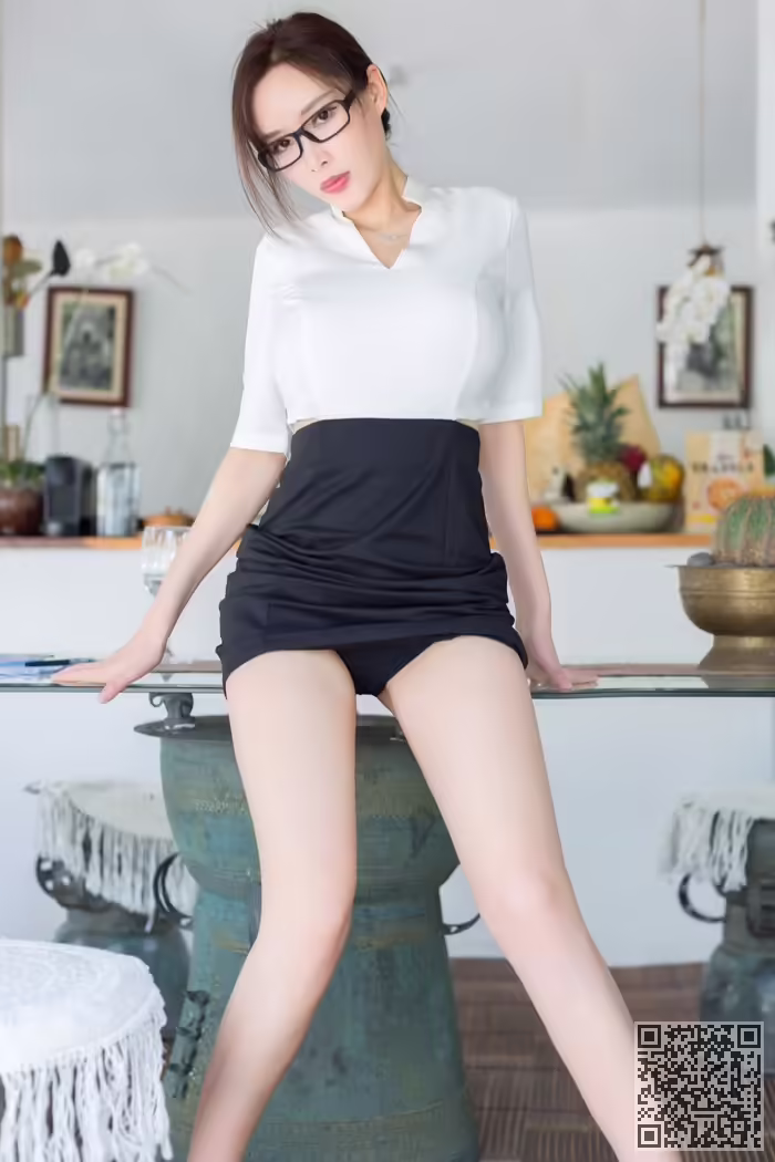 美腿、御姐、周妍希