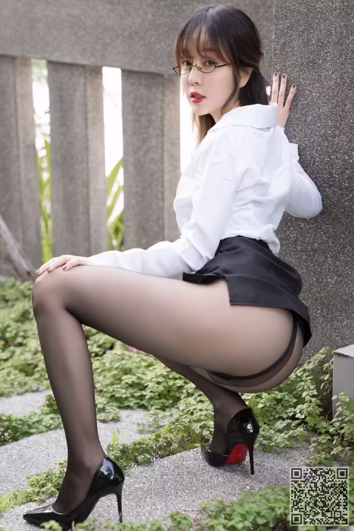 黑丝、御姐、王雨纯、制服诱惑