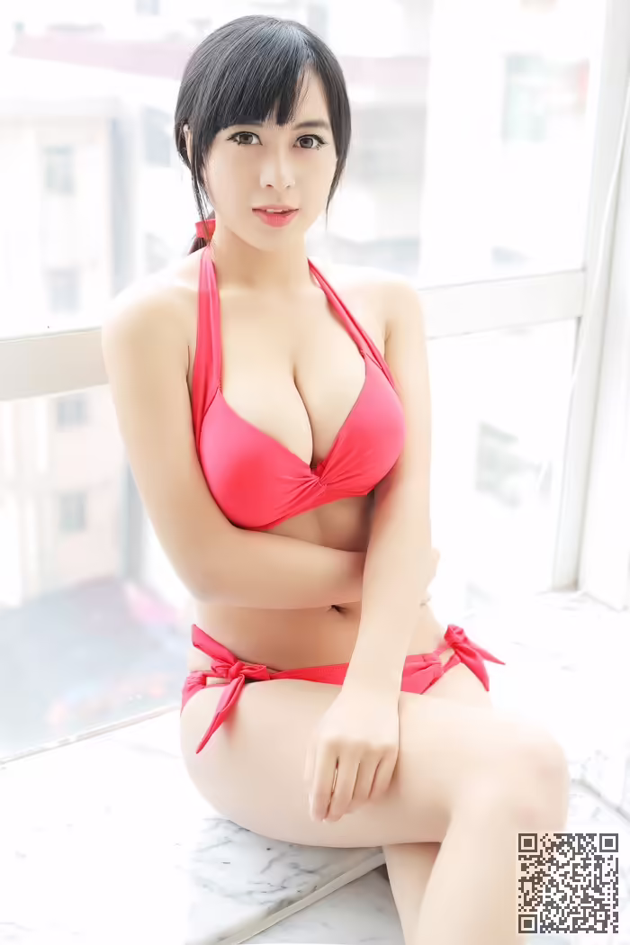 嫩模、黄可、性感、比基尼、豪乳