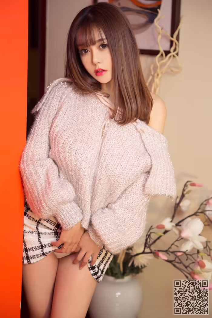 美女、周心情、爆乳、翘臀