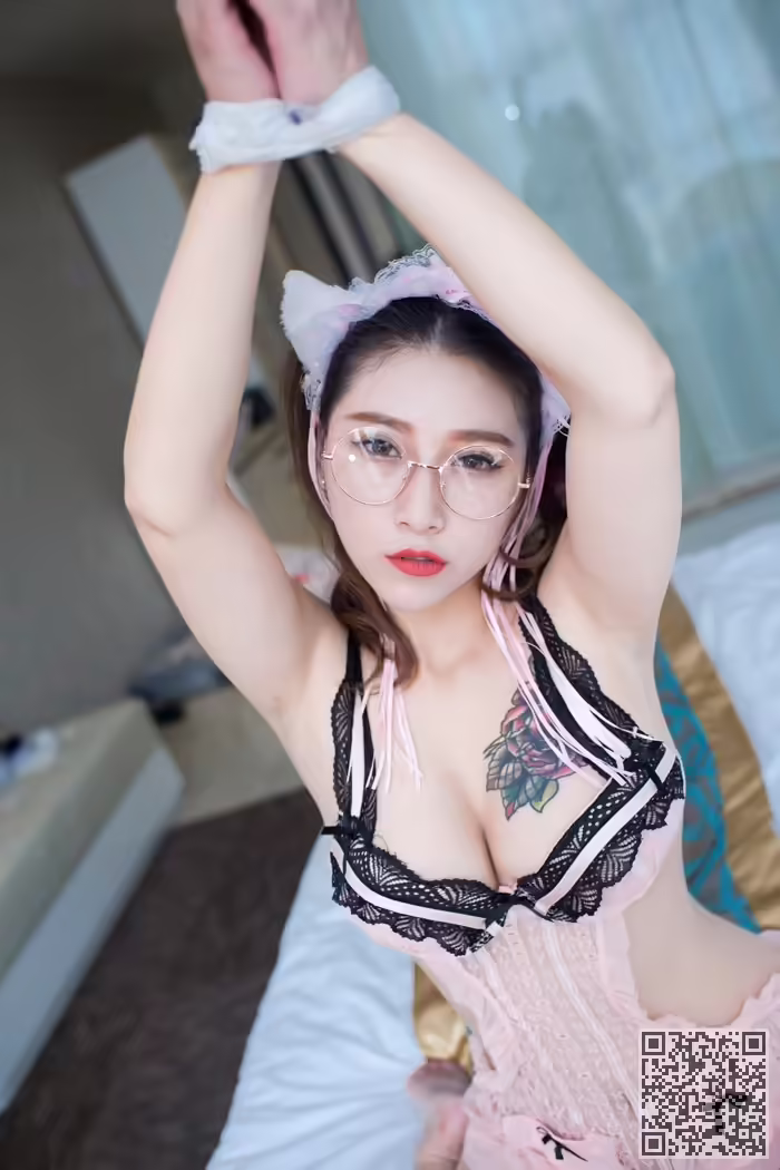 御姐、杜花花、爆乳、蕾丝