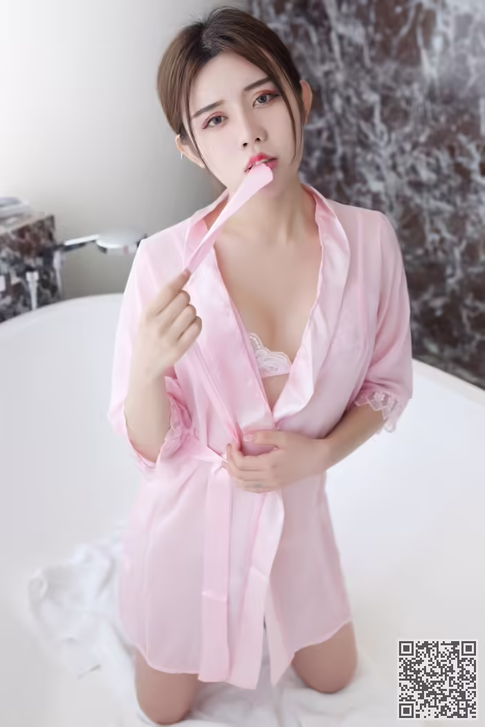 佳人、卓娅祺、美乳、诱惑