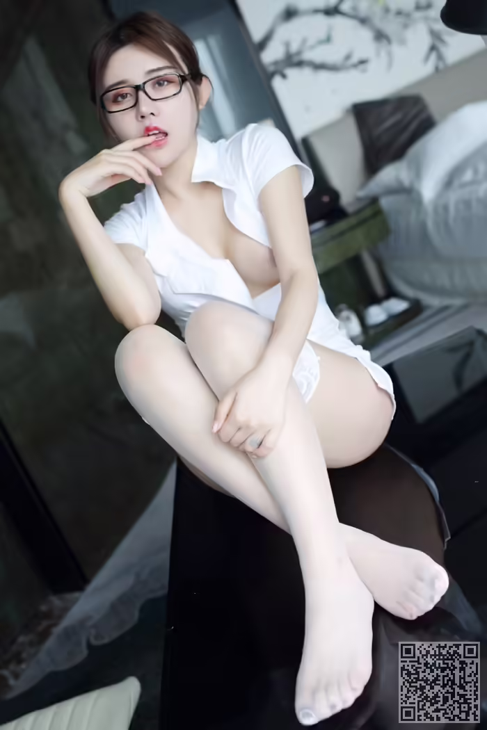 佳人、卓娅祺、美乳、诱惑