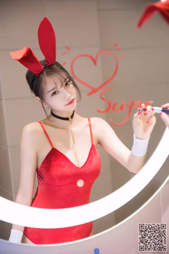甜美女神杨晨晨浴室湿身春光乍泄