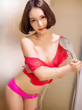 空的身体看到裸体的年轻女子艾诗湿诱惑