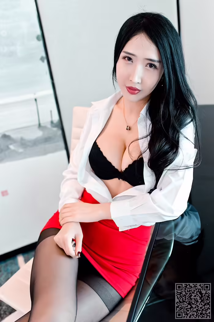 御姐、余馨妍、美腿、黑丝