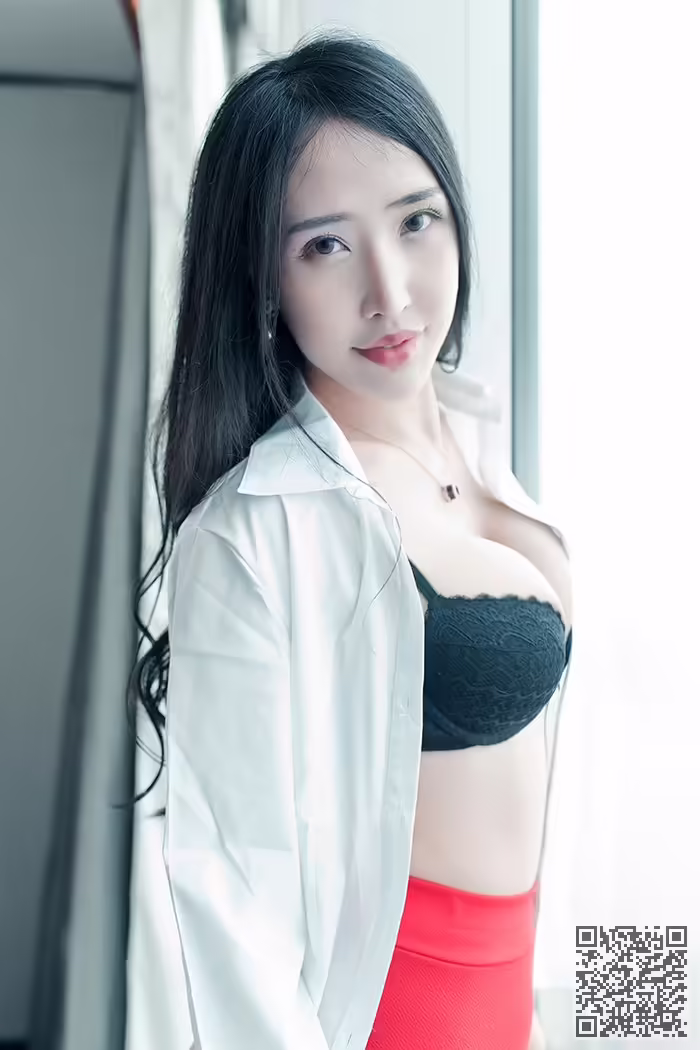 御姐、余馨妍、美腿、黑丝