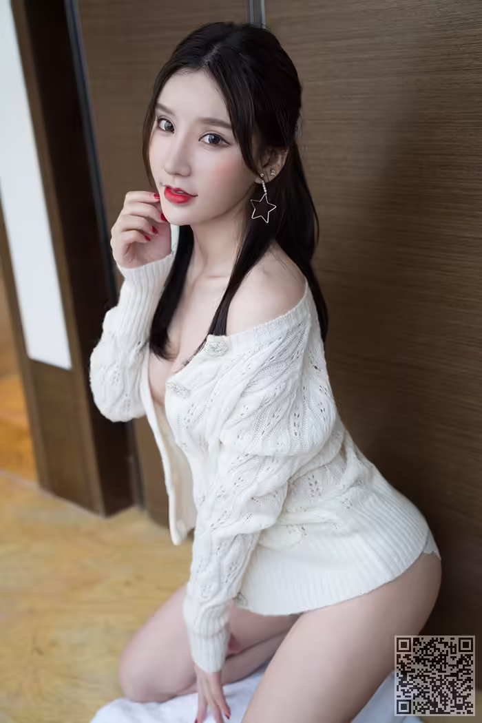 美腿、周于希、真空、美乳