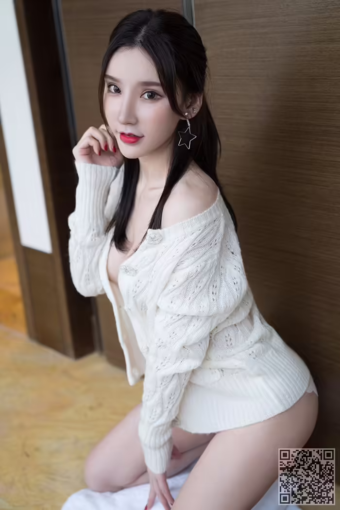 美腿、周于希、真空、美乳