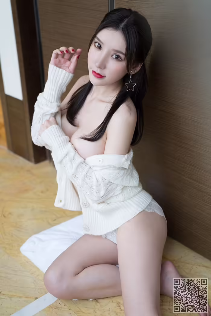 美腿、周于希、真空、美乳