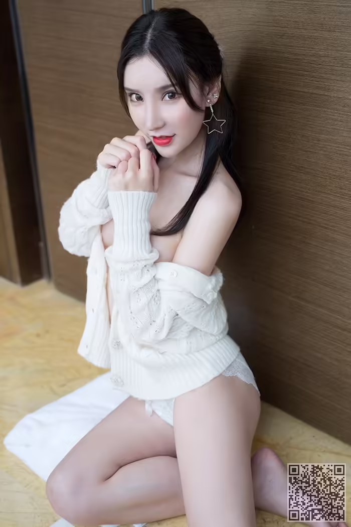 美腿、周于希、真空、美乳