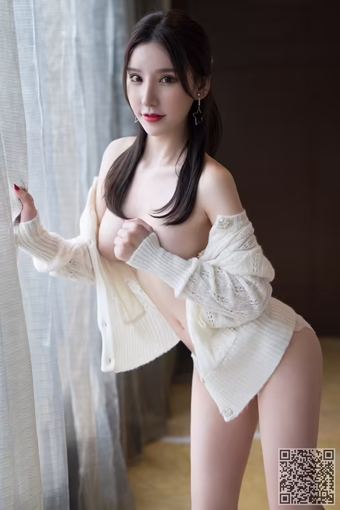 美腿、周于希、真空、美乳