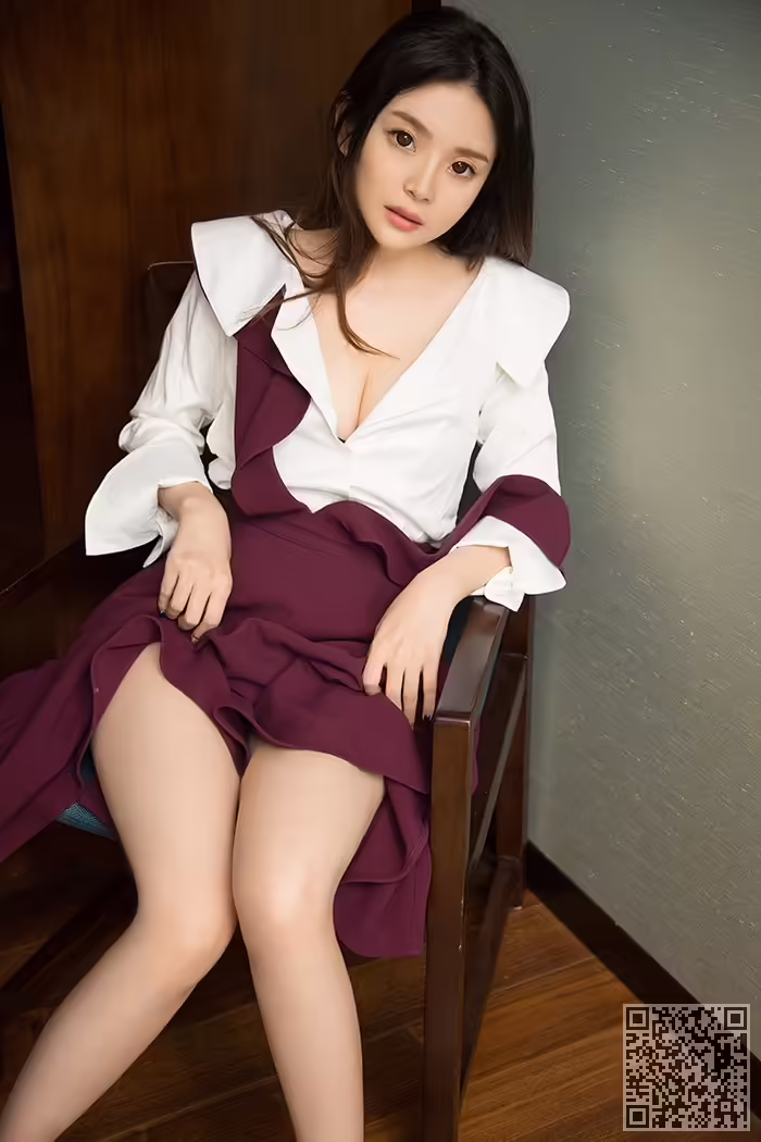 绝色、尤女郎、撩人