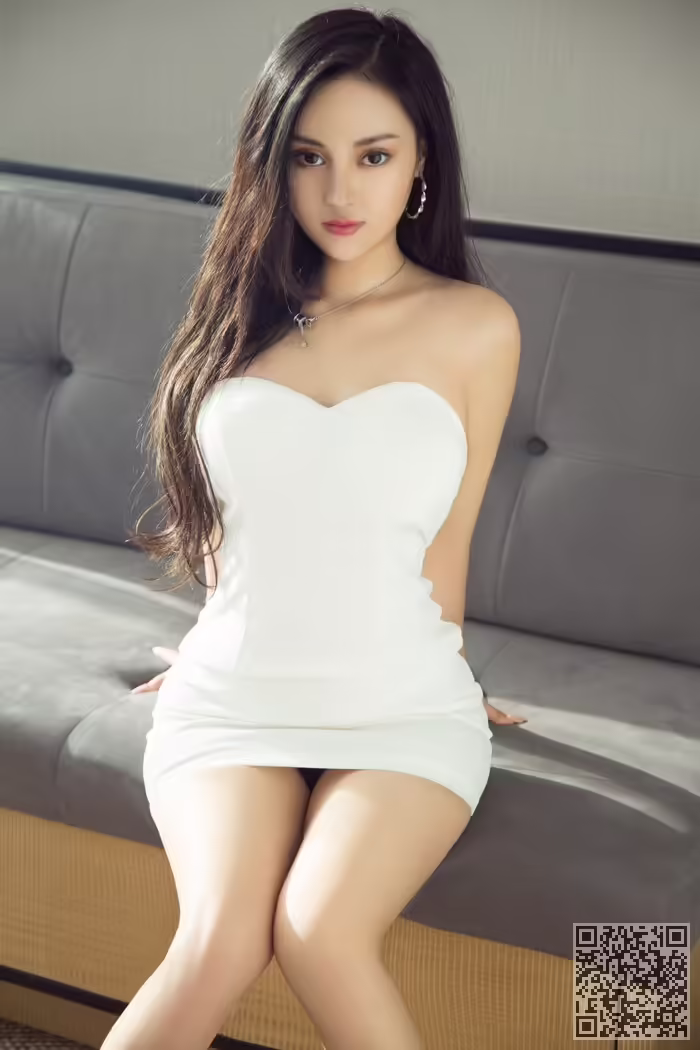 宅男女神、莫妮卡、酮体