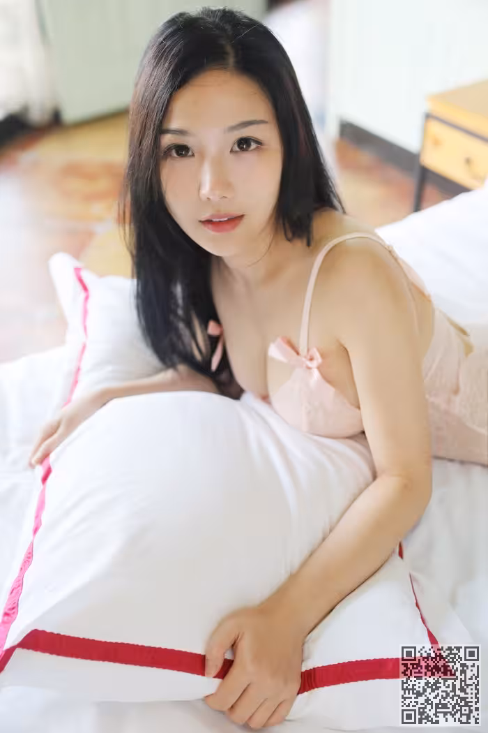 香艳少妇徐微微春色迷人蠢蠢欲动