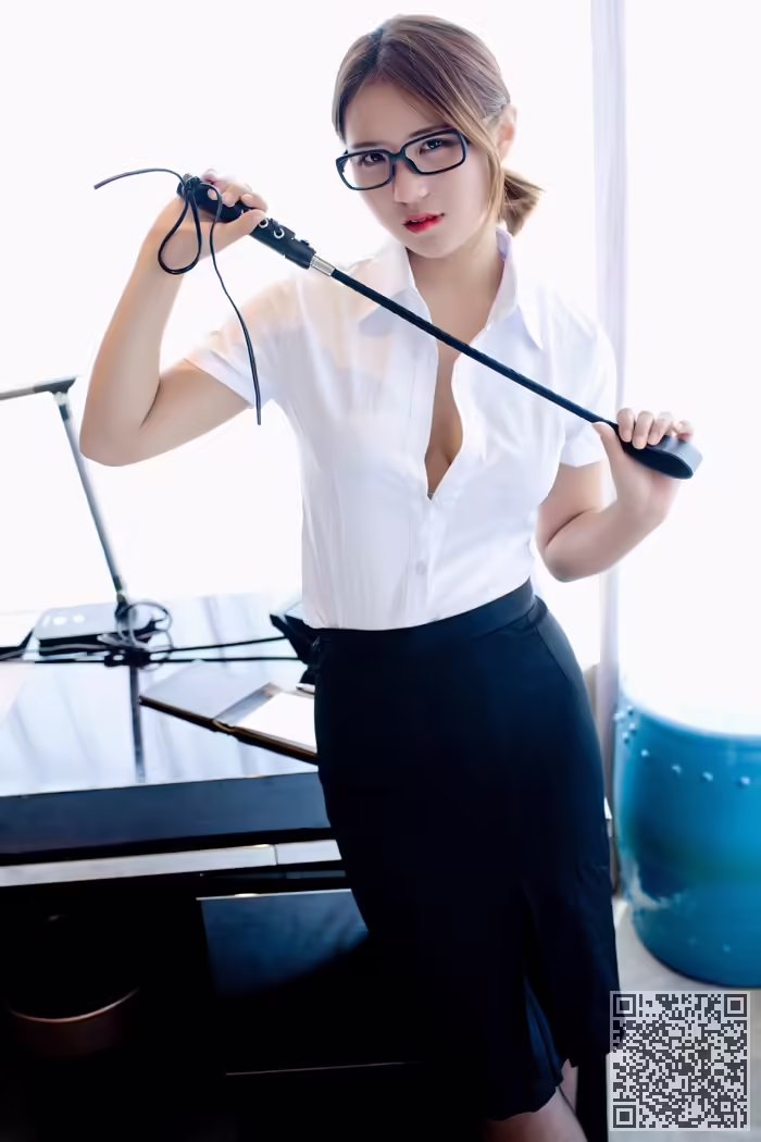 黑丝、巨乳