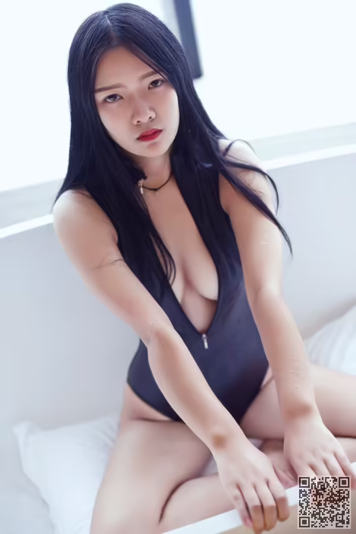 诱惑、凌希儿、湿身