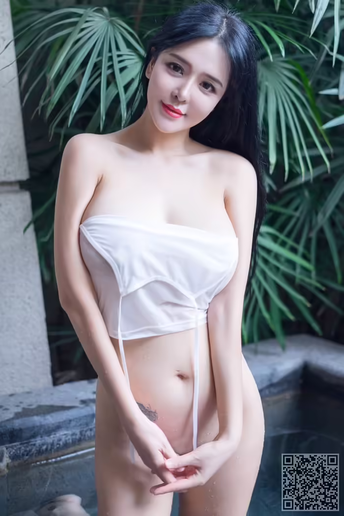 丰臀、肥乳、刘钰儿、湿身诱惑