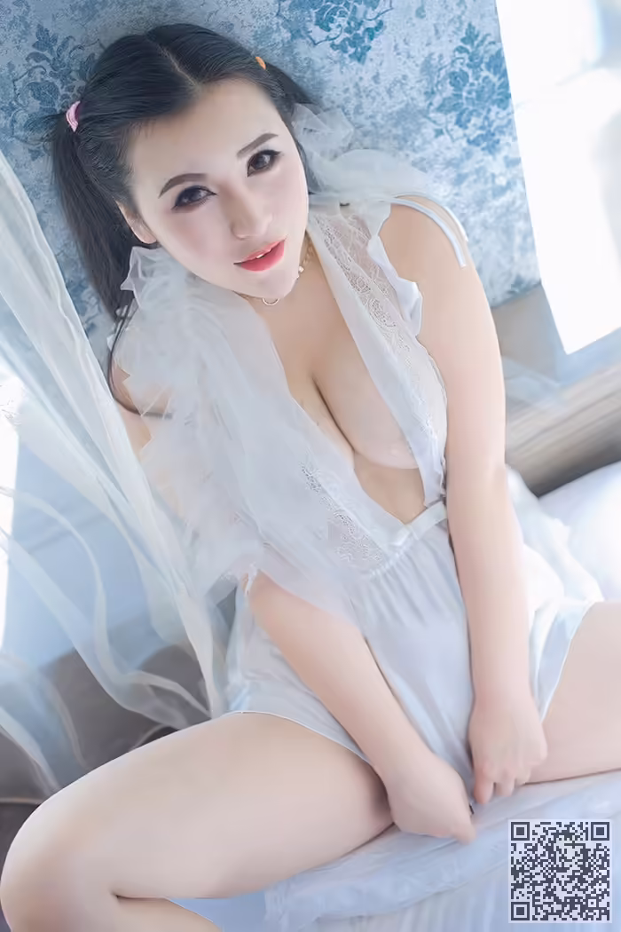 巨乳、少妇、伊若、前凸后翘
