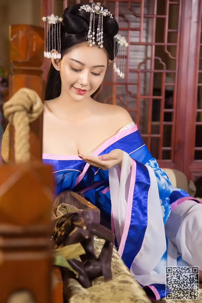 尤果、女神、妖娆、妩媚