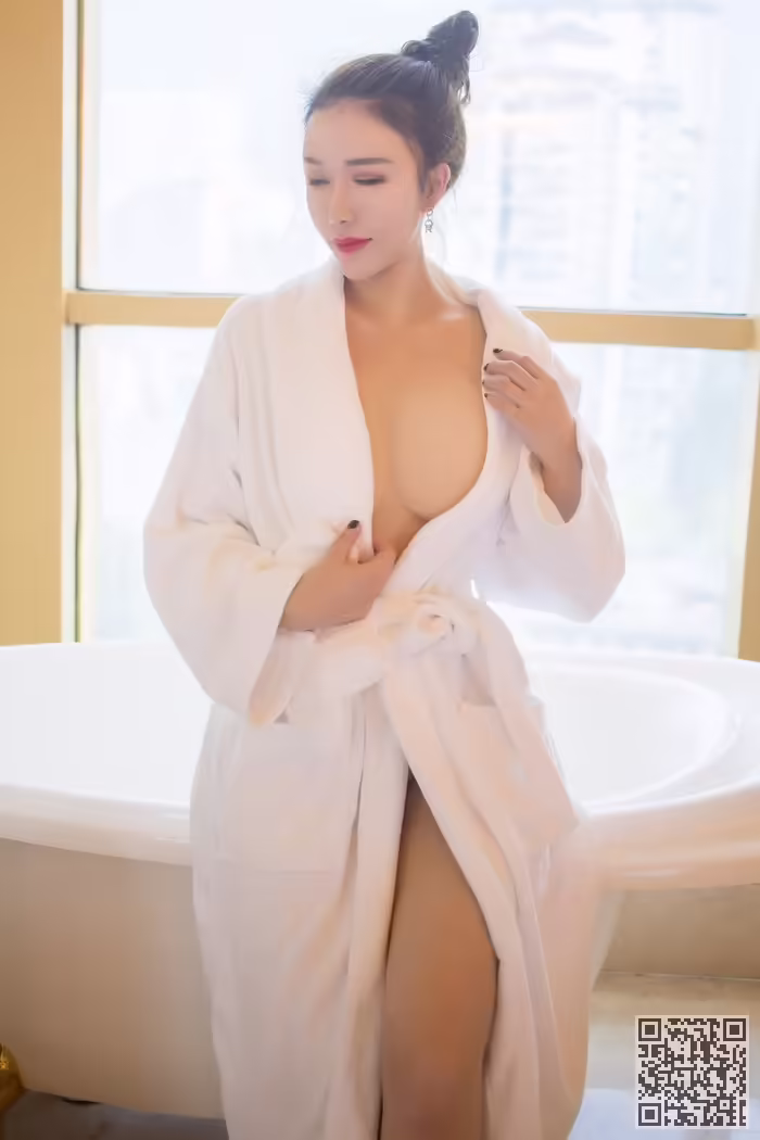 美人、尤妮丝、丰乳肥臀