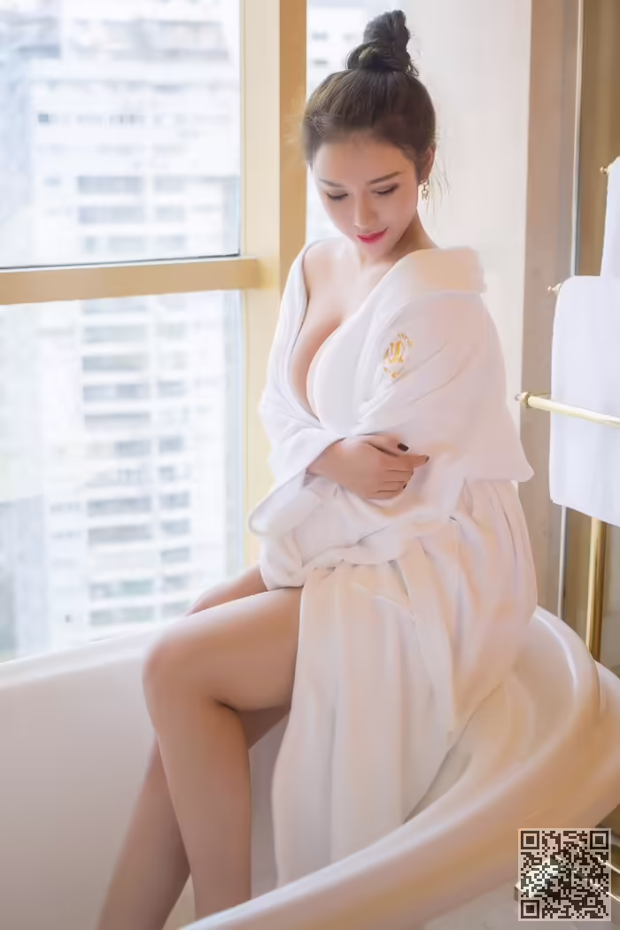 美人、尤妮丝、丰乳肥臀