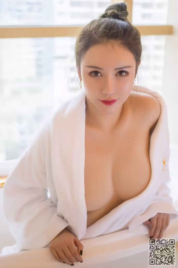 美人、尤妮丝、丰乳肥臀