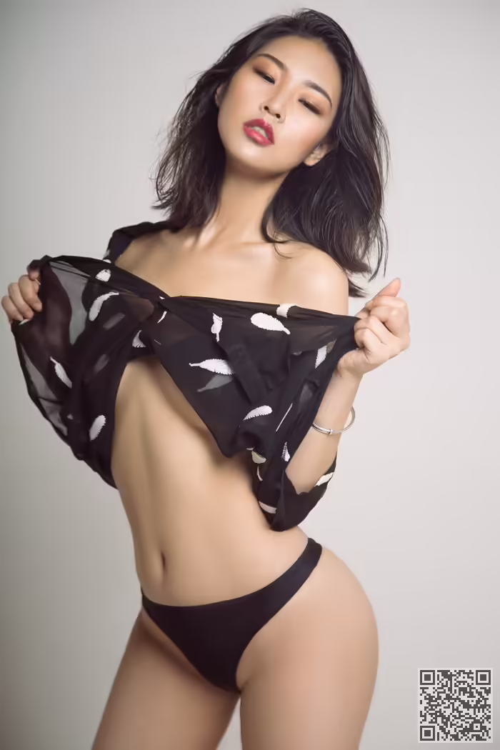 贵妇、果冻、丰乳、肥臀