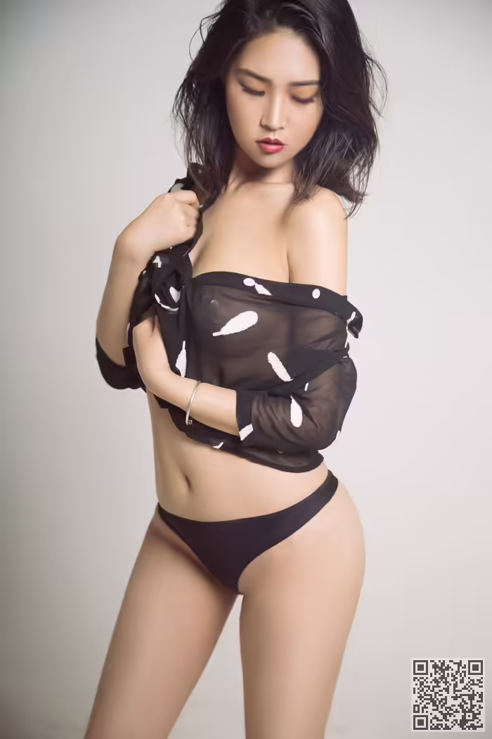 贵妇、果冻、丰乳、肥臀