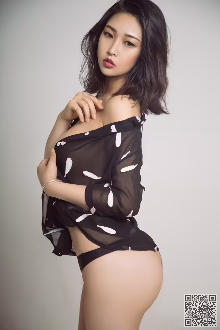 贵妇、果冻、丰乳、肥臀